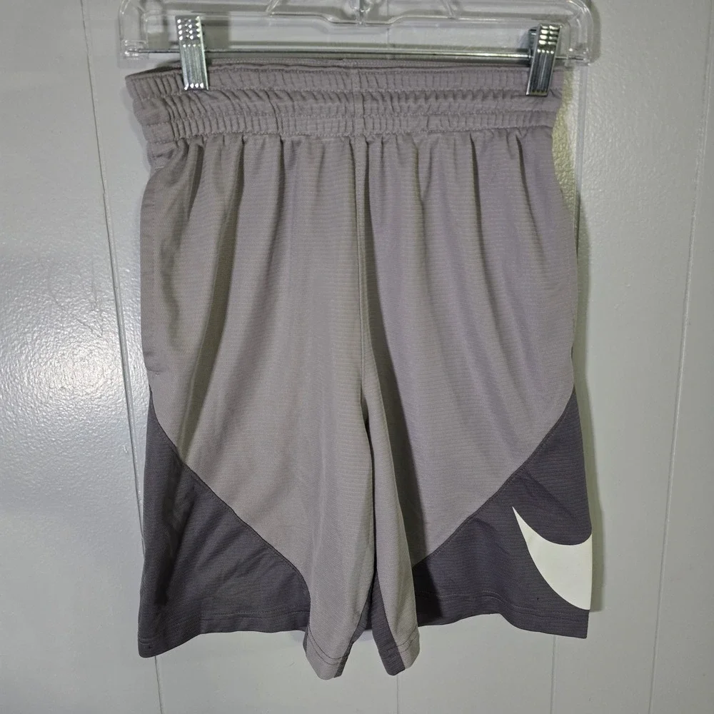 Nike Dri-FIT Boys‎ Small Gray Two Tone Basketball Athletic Gym Training Shorts